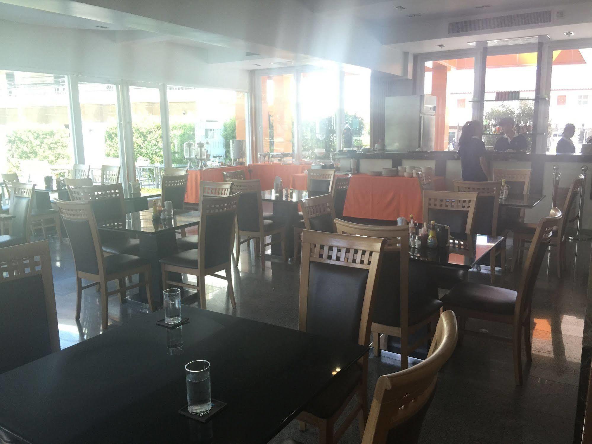Marsi Pattaya Hotell Eksteriør bilde
