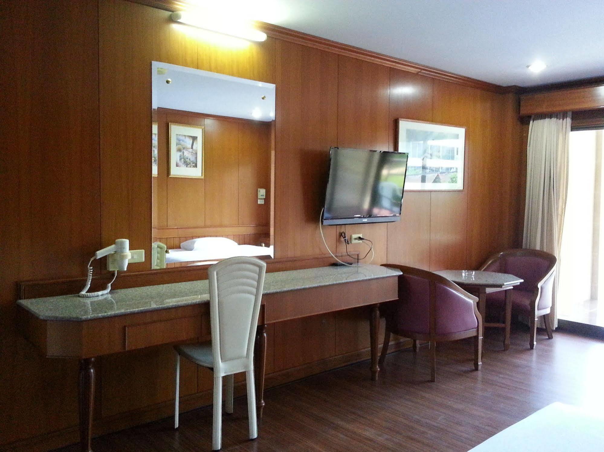Marsi Pattaya Hotell Eksteriør bilde