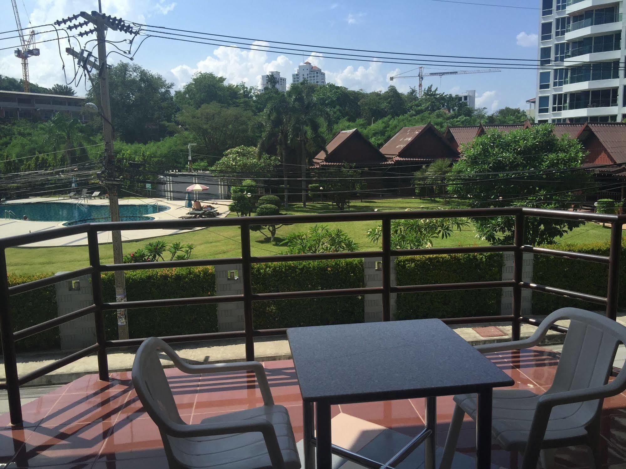 Marsi Pattaya Hotell Eksteriør bilde